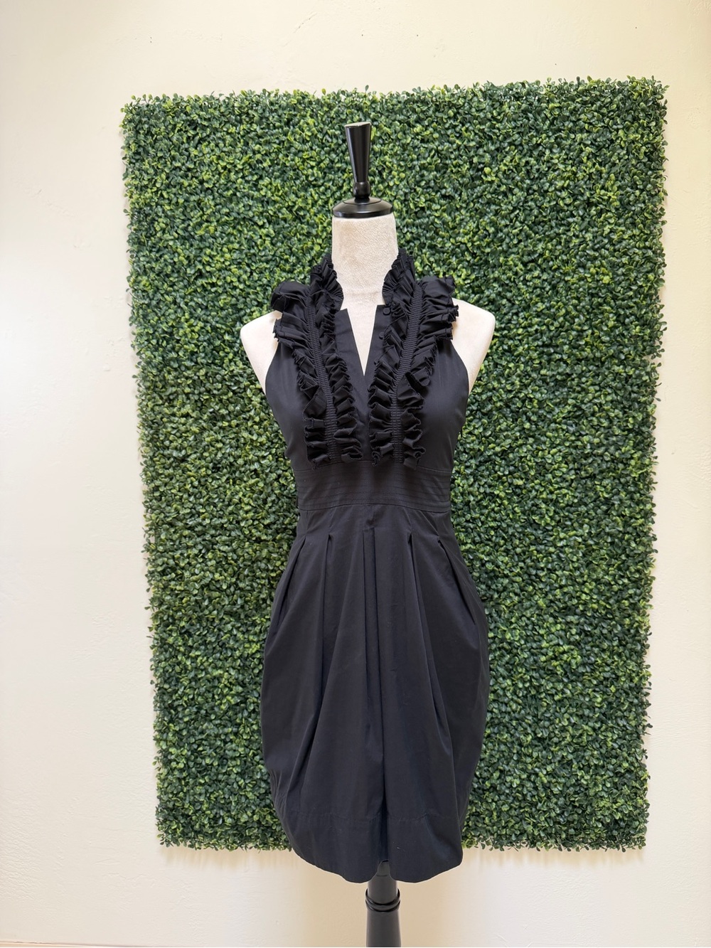 Juniors black ruffled dress